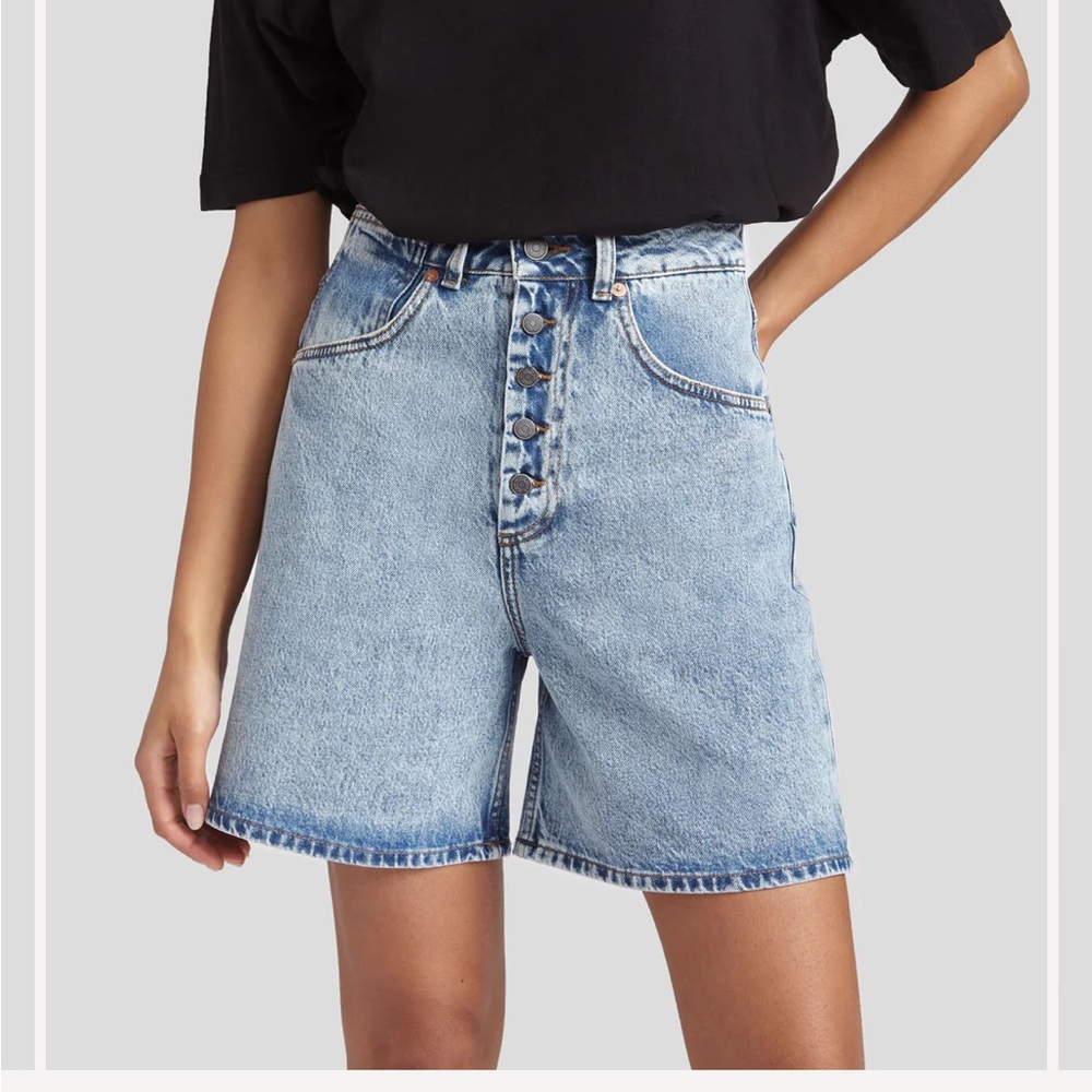 Decade Studio Bonnie shorts - size 26 but fit like 24/25